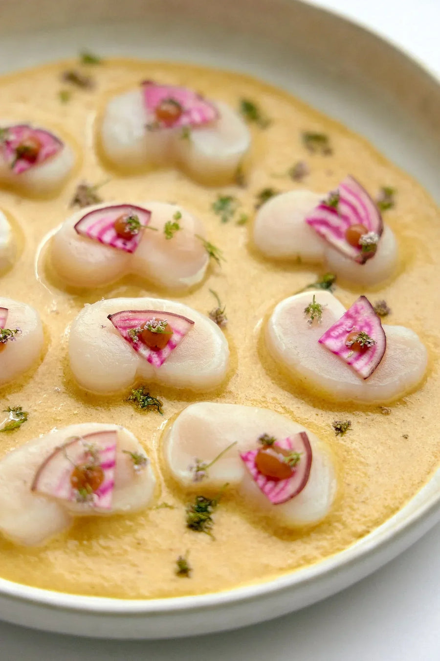 Callo de hacha con betabel dorado y habanero